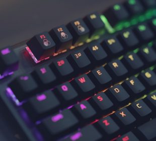 Klawiatura mechaniczna czy membranowa - którą wybrać?